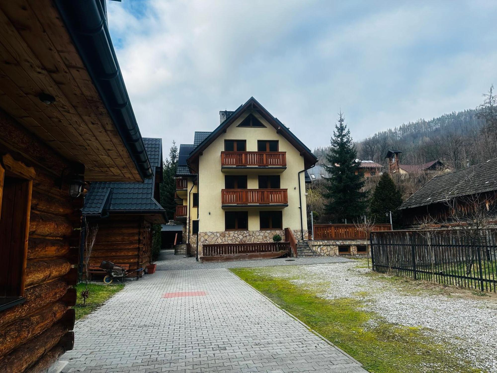 Nad Grajcarkiem - Pensjonat Hotel Szczawnica Buitenkant foto